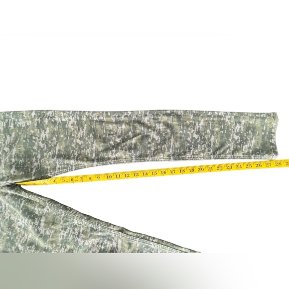 NWOT- Rag & Bone- Camo Jean- 27 - Picture 5 of 9